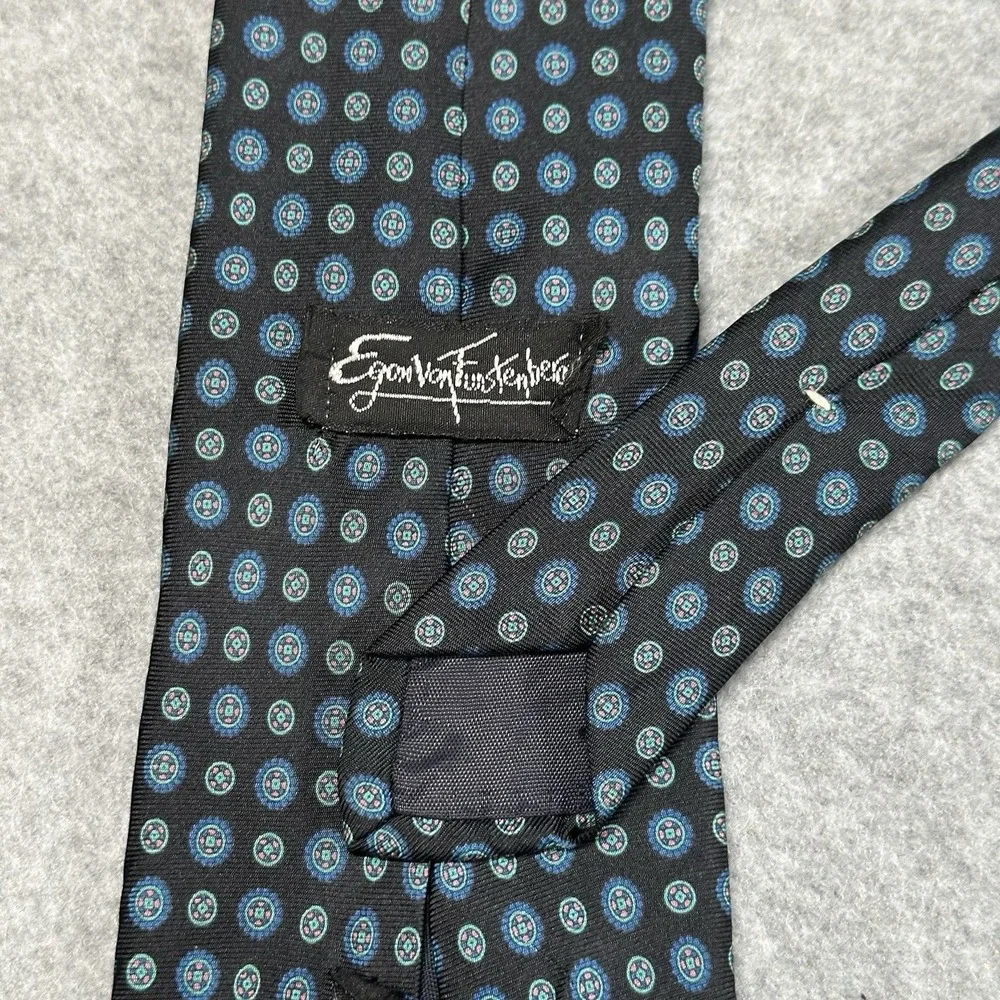 Vintage Egon von Furstenberg Silk Tie Black Blue Medallion 57x3.5